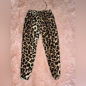 Fashion Nova Cheetah leggings. Cuffed at the bottom